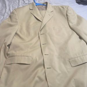 Tan jd Christopher suit size 50r 45 waist & 32.5 length.  Freshly cleaned.